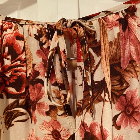 Floral satin blouse - Picture 3 of 4